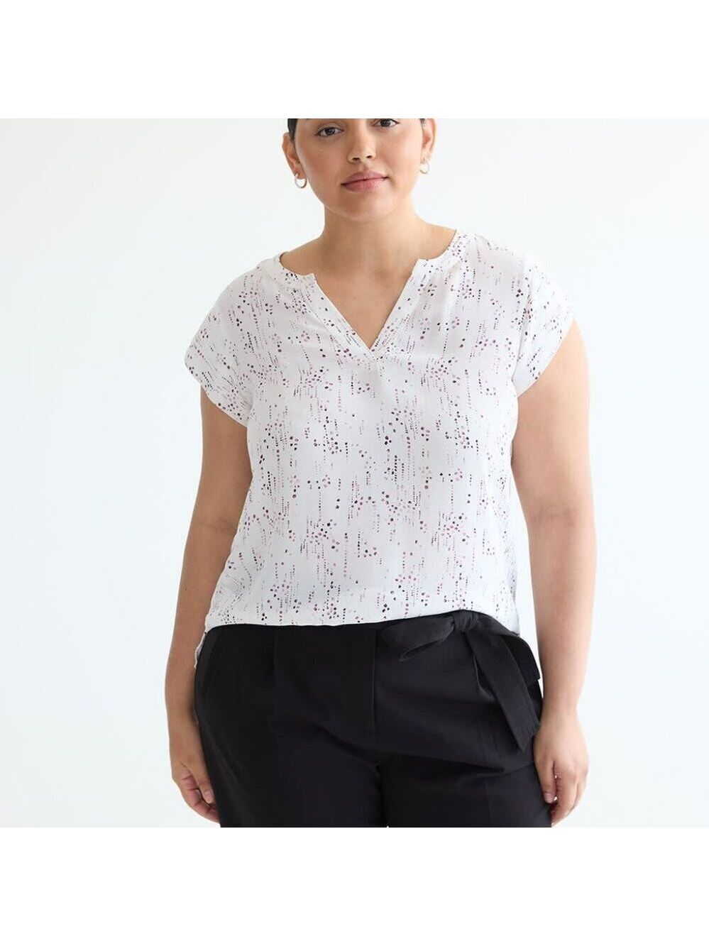 NWT Reitmans Cap-Sleeve Blouse with Split Neckline 3X
